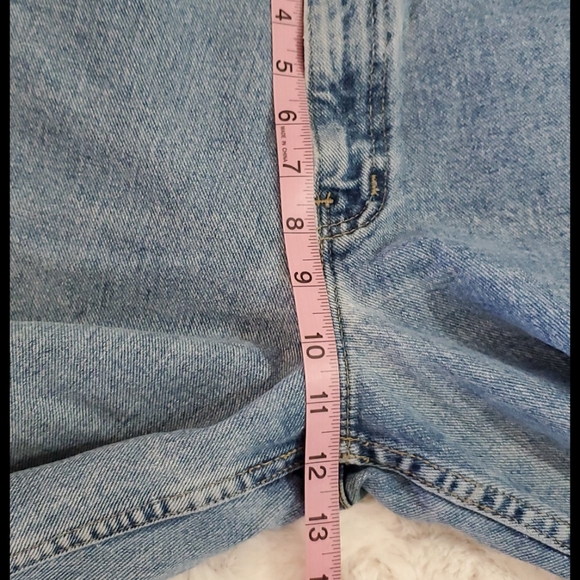 CHIC vintage High rise Mom jeans light wash sz. 8 avg. - Picture 5 of 8
